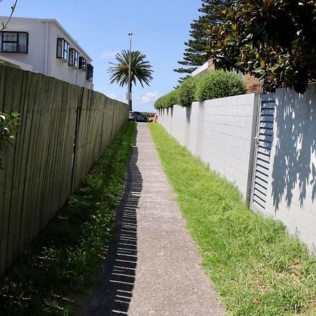 Retreat On Rita ~ Downtown Mount Maunganui With Beach Access 外观 照片